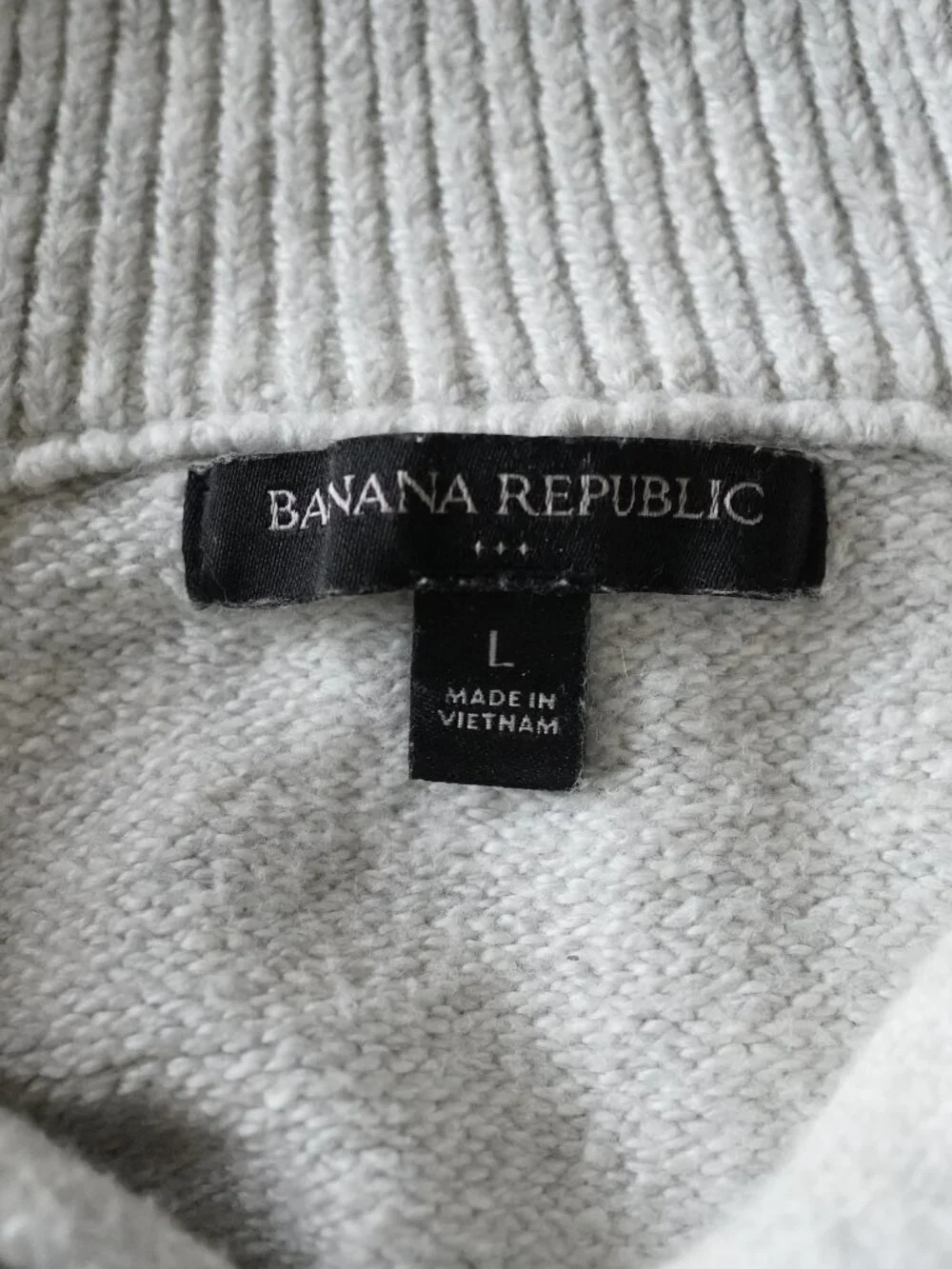 Banana Republic Factory Light Cream Funnel Neck Sweater Size Large
